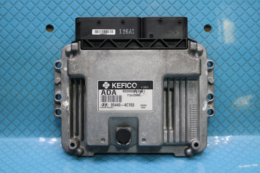 95440-4C703